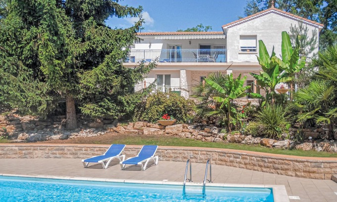 Savignac-les-Eglises House | Nice home in Savignac les Eglises