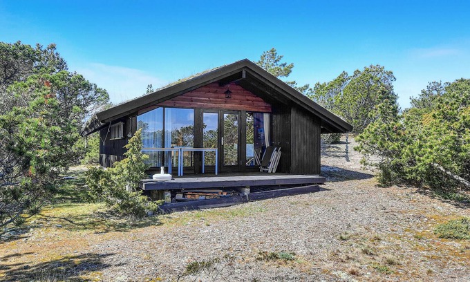 Anholt House | Nice home in Anholt with kitchen