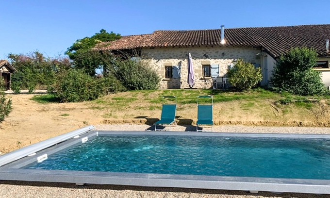 Armillac House | Nice home in Armillac with jacuzzi