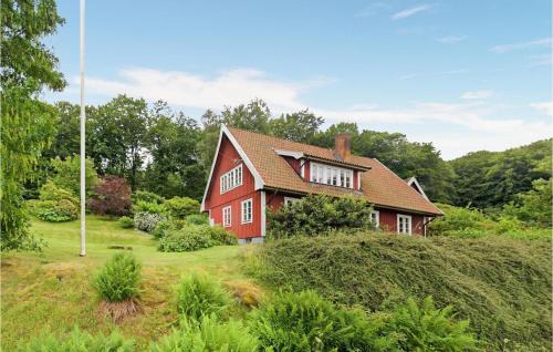 Ostra Karup House | Nice Home In Båstad With Kitchen