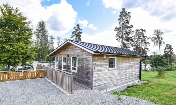 Dals Langed House | Nice home in Dals-Långed with kitchen