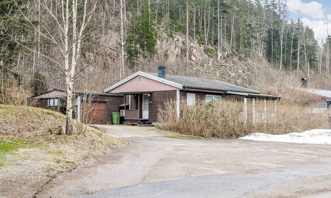 Dals Langed House | Nice home in Dals Långed with kitchen