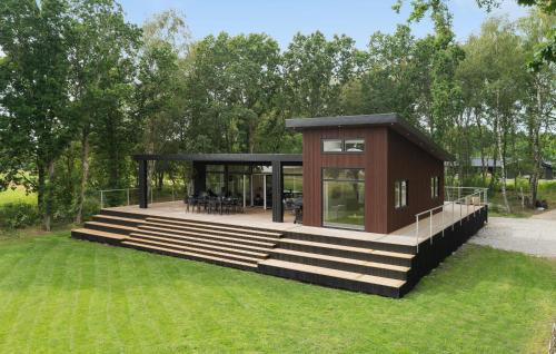 Helberskov Strand House | Nice Home In Hadsund With Wifi