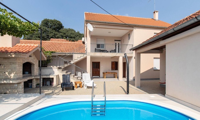 Krusevo House | Nice home in Krusevo with WiFi