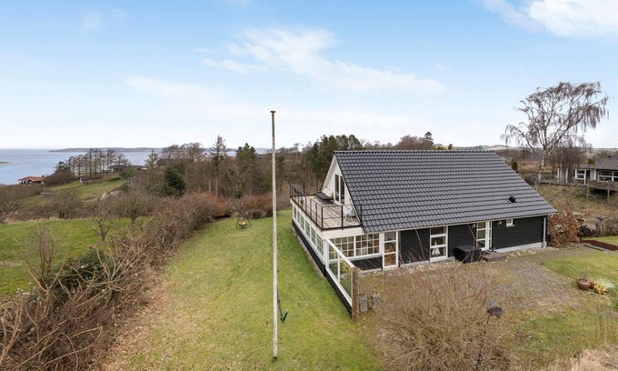 Hjarbæk House | Nice home in Løgstrup with WiFi