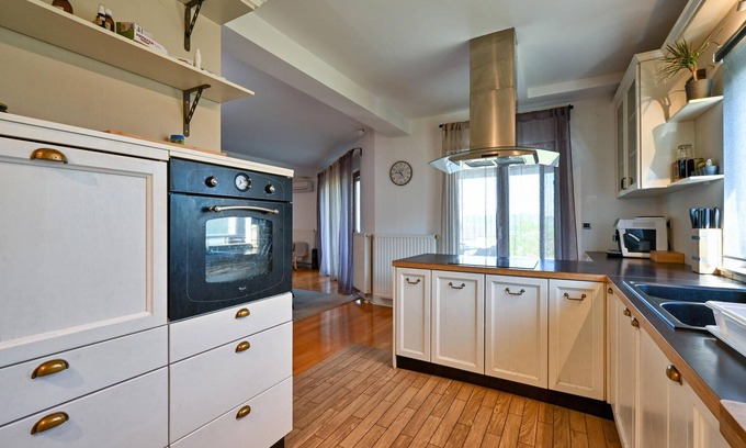 Samobor House | Nice home in Mala Rakovica with sauna