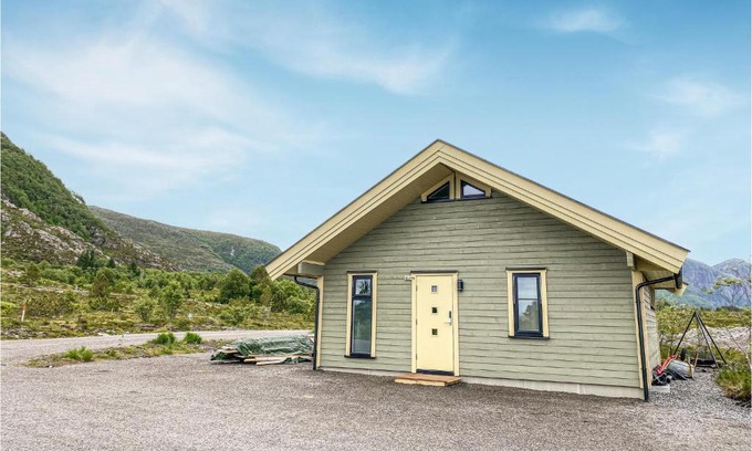 Midsund House | Nice home in Midsund with WiFi and 2 Bedrooms