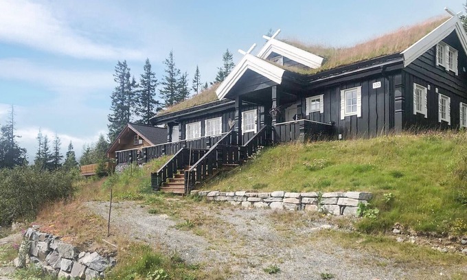 Atra House | Nice home in Rjukan with WiFi