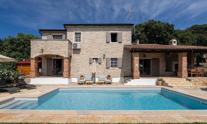 Selina House | Nice home in Sveti Lovrec