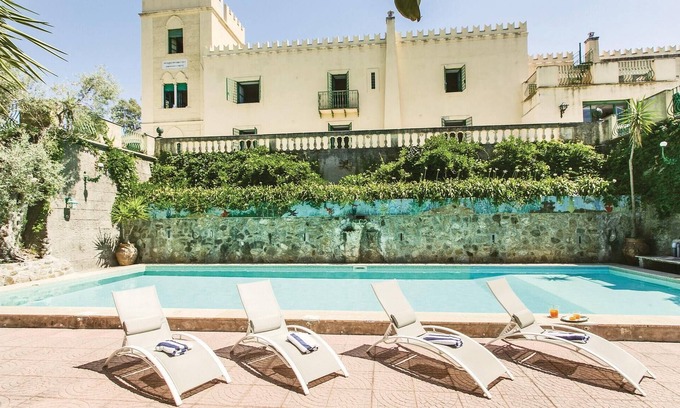 Venetico House | Nice home in Venetico -ME-