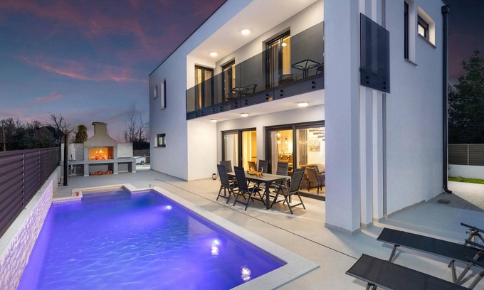 Zaton House | Nice home in Zaton with WiFi