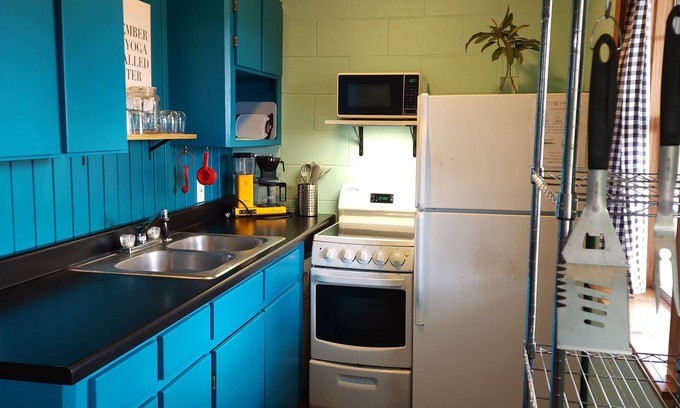 Uvalde County Cabin | Nice Little Cabin in the Woods, Frio River Frontage