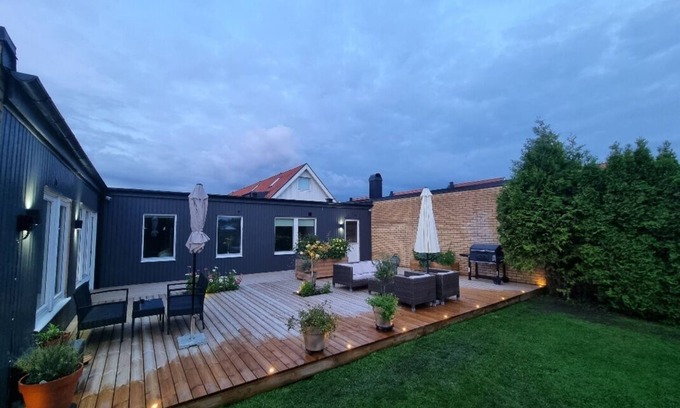 Askim House | Nice part of townhouse with patio & near the sea