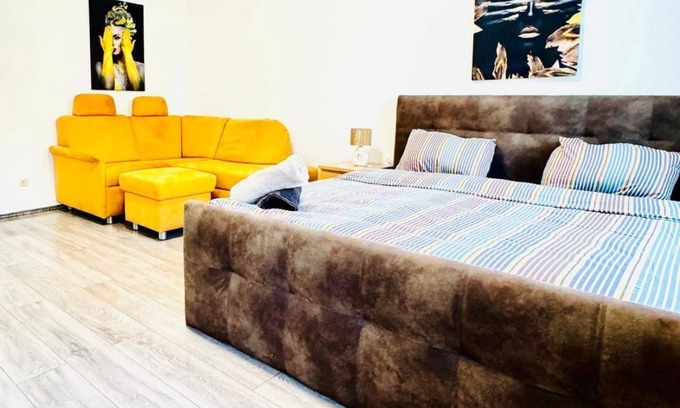 Grinzing Apartment | Nice Room in a Shared Apt, 10Min to FAC Platz