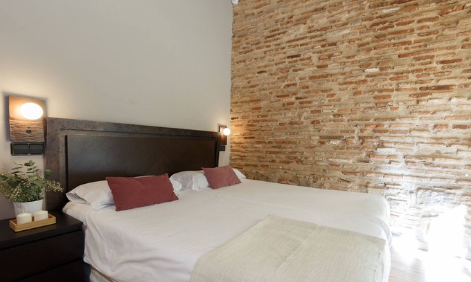 El Born Apartment | Nice studio with balcony in Born, fully equipped