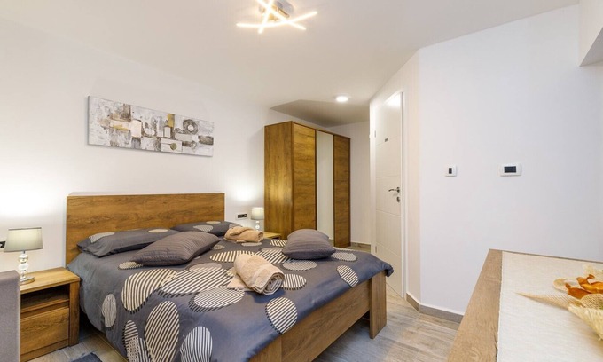 City Center Apartment | Nido/Apartment Maximilian near the beach