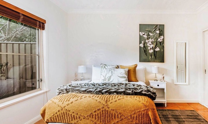 Central Mudgee House | Nikkis on Market Enjoy the Best of Central Mudgee