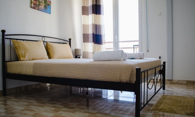 Lavrio Hotel | Nikolakakis Rooms Lavrio