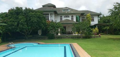 Kochchikade Bed & Breakfast | Nil Diya Villa