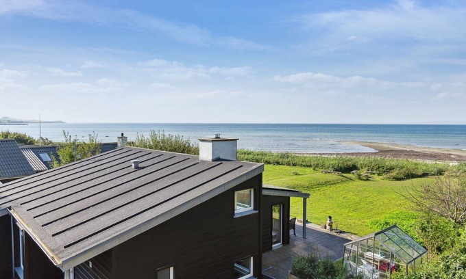 Skodshoved House | "Nilson" - 50m from the sea by Interhome