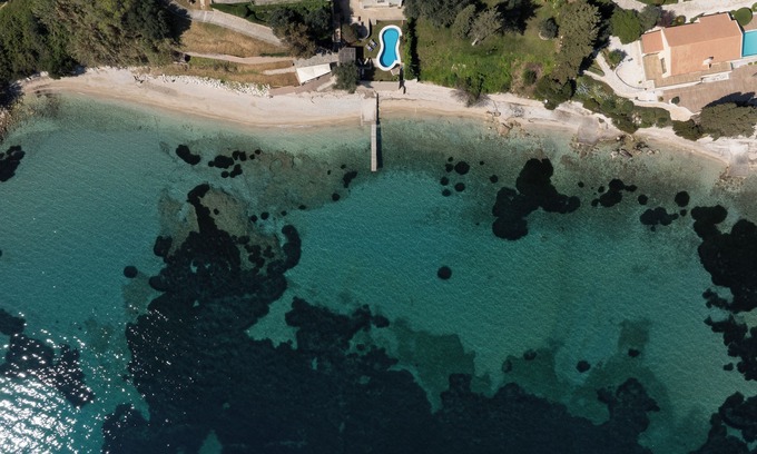 Dafnata Villa | Nisos Villas Corfu - Villa Emerald ,Beachfront & pool