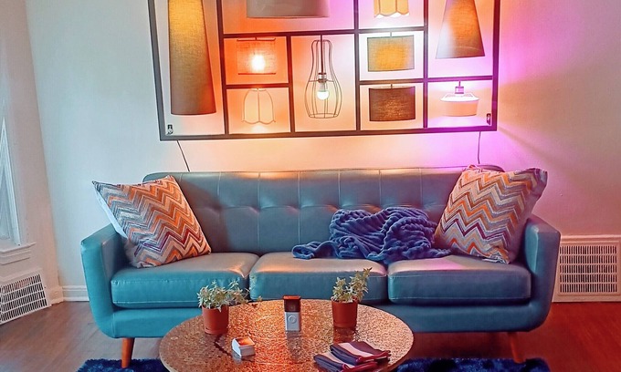 Detroit House | No Car?No Worries! This guest suite is 6 walking blocks away from all things FUN