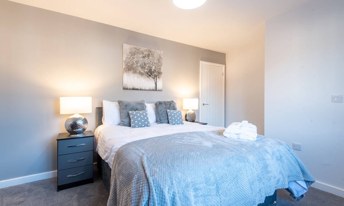 Doncaster Apartment | No203, 3 bed House/parking, sleeps 6 in Doncaster