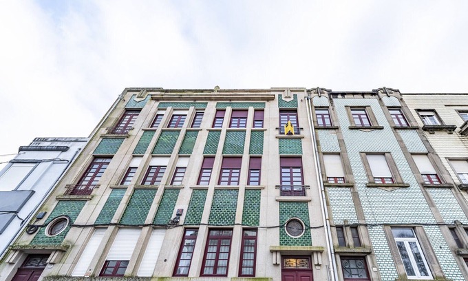 Paranhos Apartment | Nomad's Family - 3BDR Charming Hideout Porto