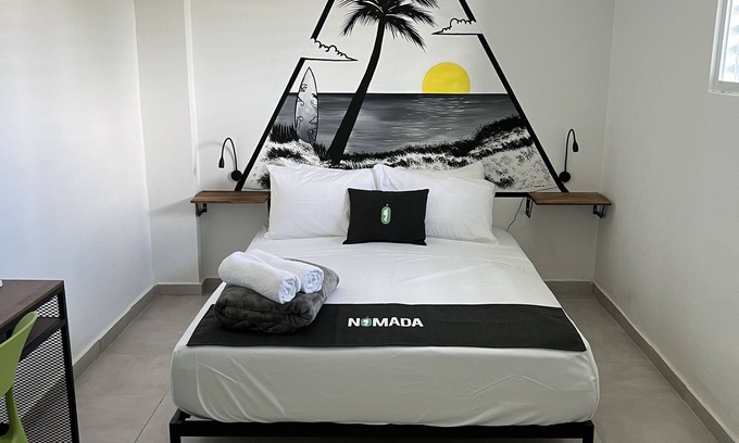 Isla Verde Hotel | Nomada Beach Hostel - Adult Only