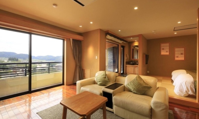 Yudanaka Shibu Onsen Hotel | Nonsmoking Japanesestyle room with openair bath Issanoma River view | Room only /Shimotakaigun Nagano