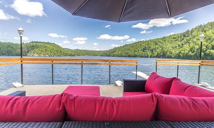 Val-des-Monts Ski Chalet | Nordika Lac St Pierre No. PERMIS CITQ: 298304