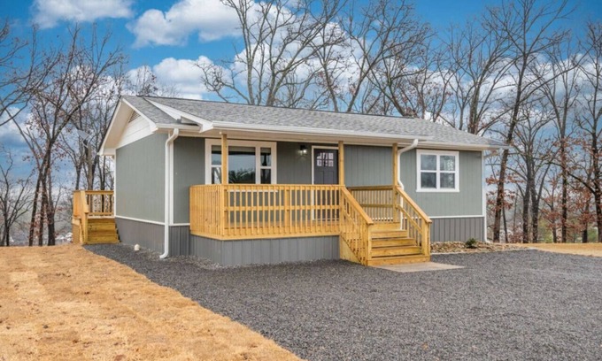 Dardanelle Cabin | Nordin's Meadow View Cabin