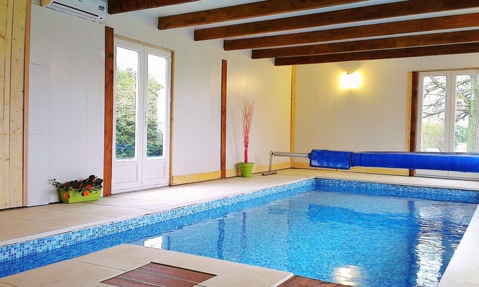 La Noe-Poulain House | Norman house with heated indoor pool