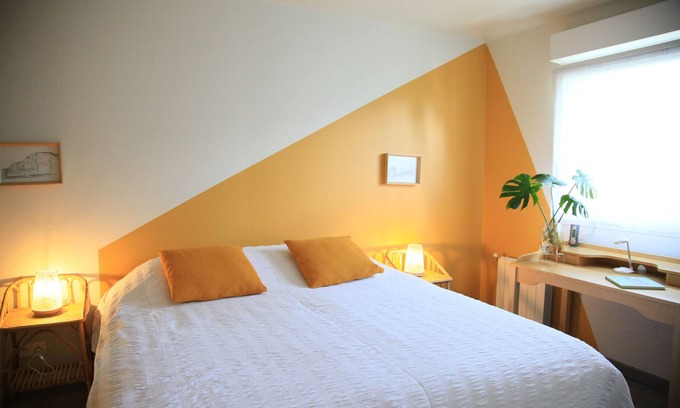 Rouxmesnil-Bouteilles Apartment | Normandy cottage for 2 people 5 min from Dieppe