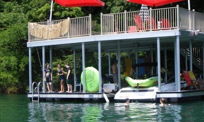 Jacksboro Cabin | Norris Lake Cabin with Double Decker Dock on Private Cove