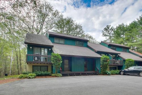 North Conway Apartment | North Conway Condo Less Than 3 Mi to Slopes and Echo Lake