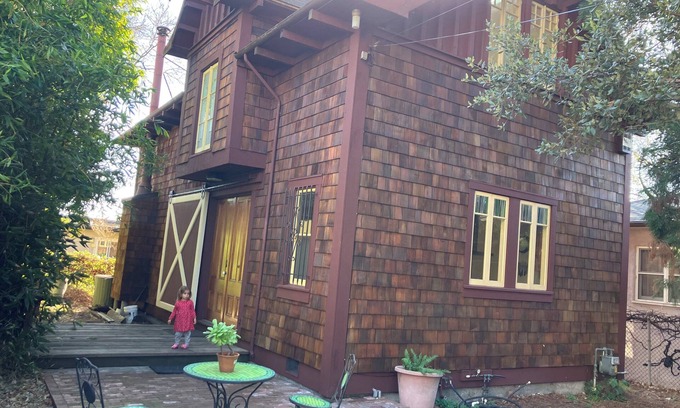 Upper Telegraph House | North Oakland Carriage House with Inglenook