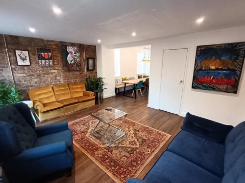 Northampton House | Northampton Oasis - 4 Bedroom House