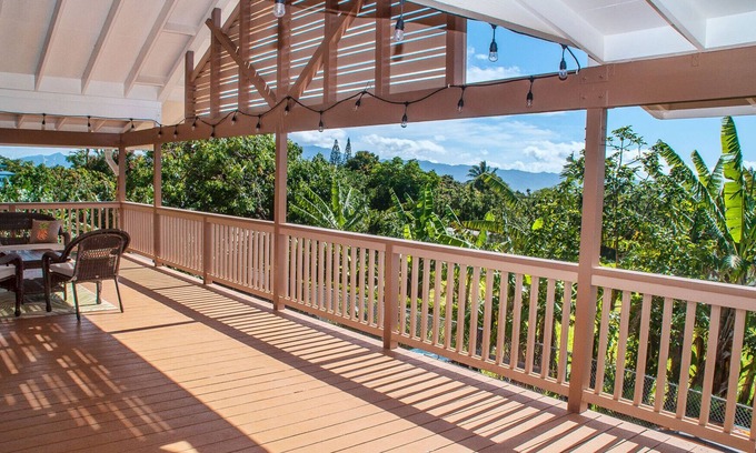 Pupukea House | Northshore Pupukea Getaway up the hill from the best beaches on of Oahu