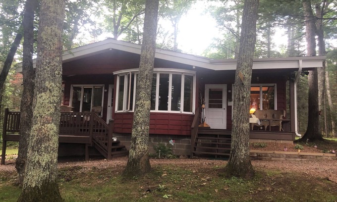 Star Lake House | Northwoods Best @ Amazing Grace Retreat Convenient access to Snowmobile trails!