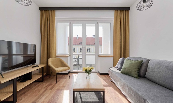 Srodmiescie Apartment | Norwida 42 | Modern Apartment | Remote Work