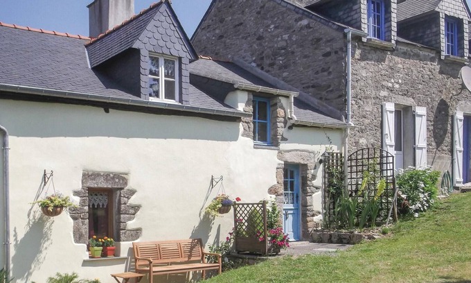 Beganne House | Not far from Rochefort-en-Terre stands this pleasant vacation property.