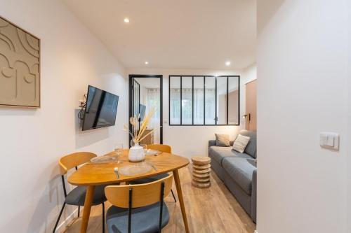 Quartier des Grandes-Carrieres Apartment | Nouveau Appartement Sacré Cœur Cottages 4