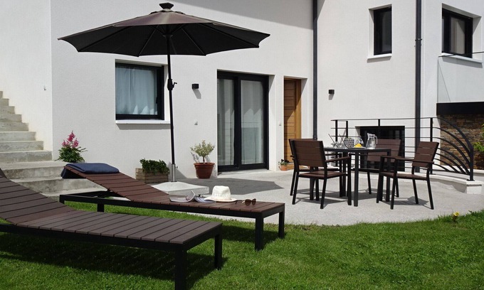Cernex Villa | Nouveau Lentre 2 Lacs - Charmant 2 Pièces Avec Jardin