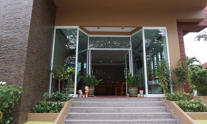 Nakhon Phanom Hotel | NP Residence