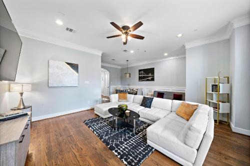 Houston Heights House | Nr Dt, Heights, Washington, Montrose Wifi Bbq
