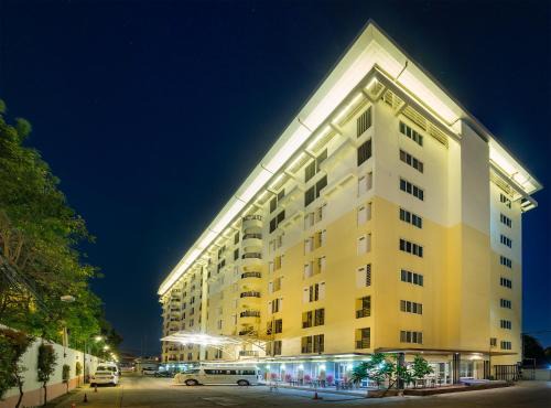 Lat Krabang Hotel | NRC Residence