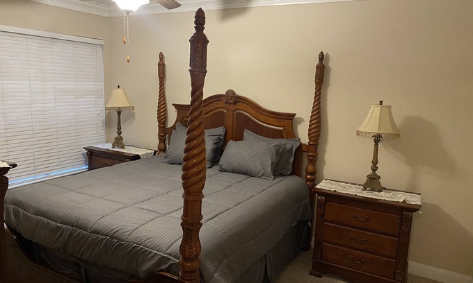 Braeswood Place Apartment | Nrg Stadium Short & Long Stay 5-min away from all the action