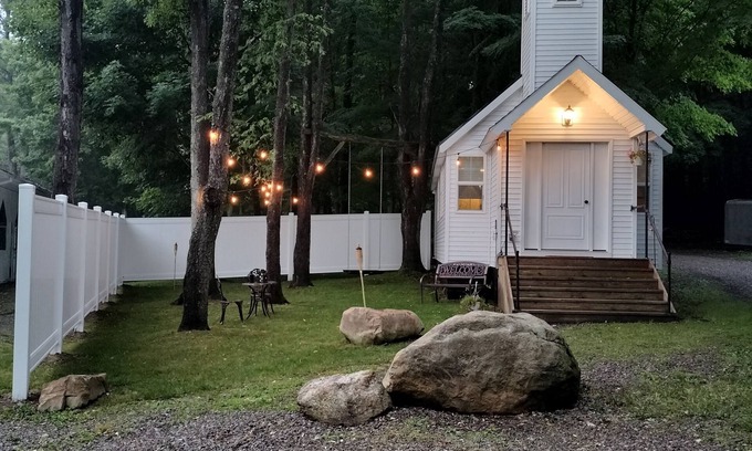 Cherry Creek Apartment | nTiny Chapel: A Romantic & Tranquil Retreat for Getaways & Lasting Memories.
