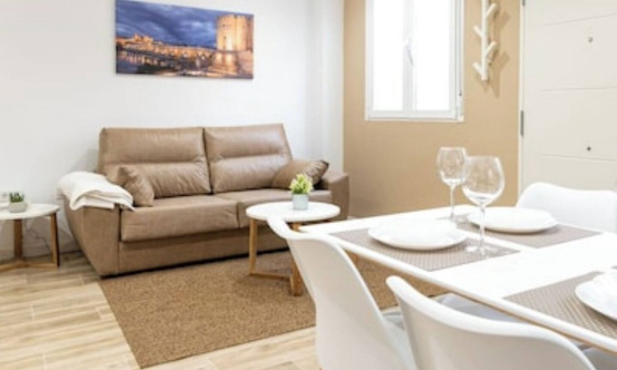 Distrito Sur Apartment | Nuevo Lolf a step away from the Roman bridge and the historic center of Córdoba.